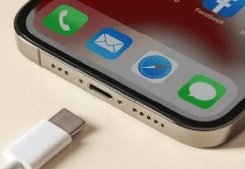 金阳苹果15维修分享iPhone15改USB-C接口后能和安卓用户互借充电器吗 