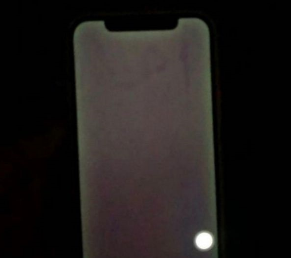 金阳苹果手机维修分享苹果客服回应 iPhone 12 屏幕“发绿”问题 